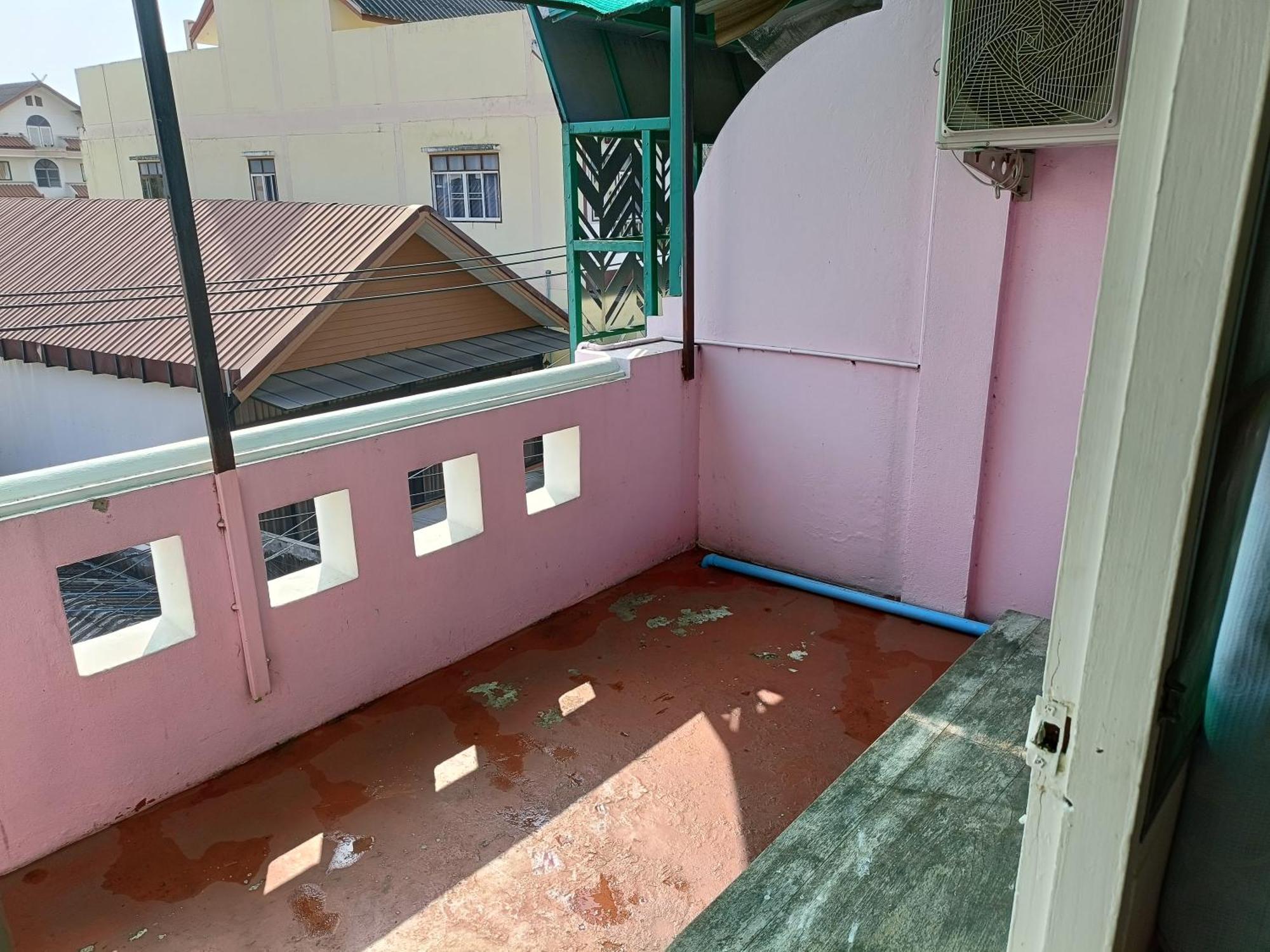 Better House 佰特客栈 Aparthotel Chiang Mai Luaran gambar